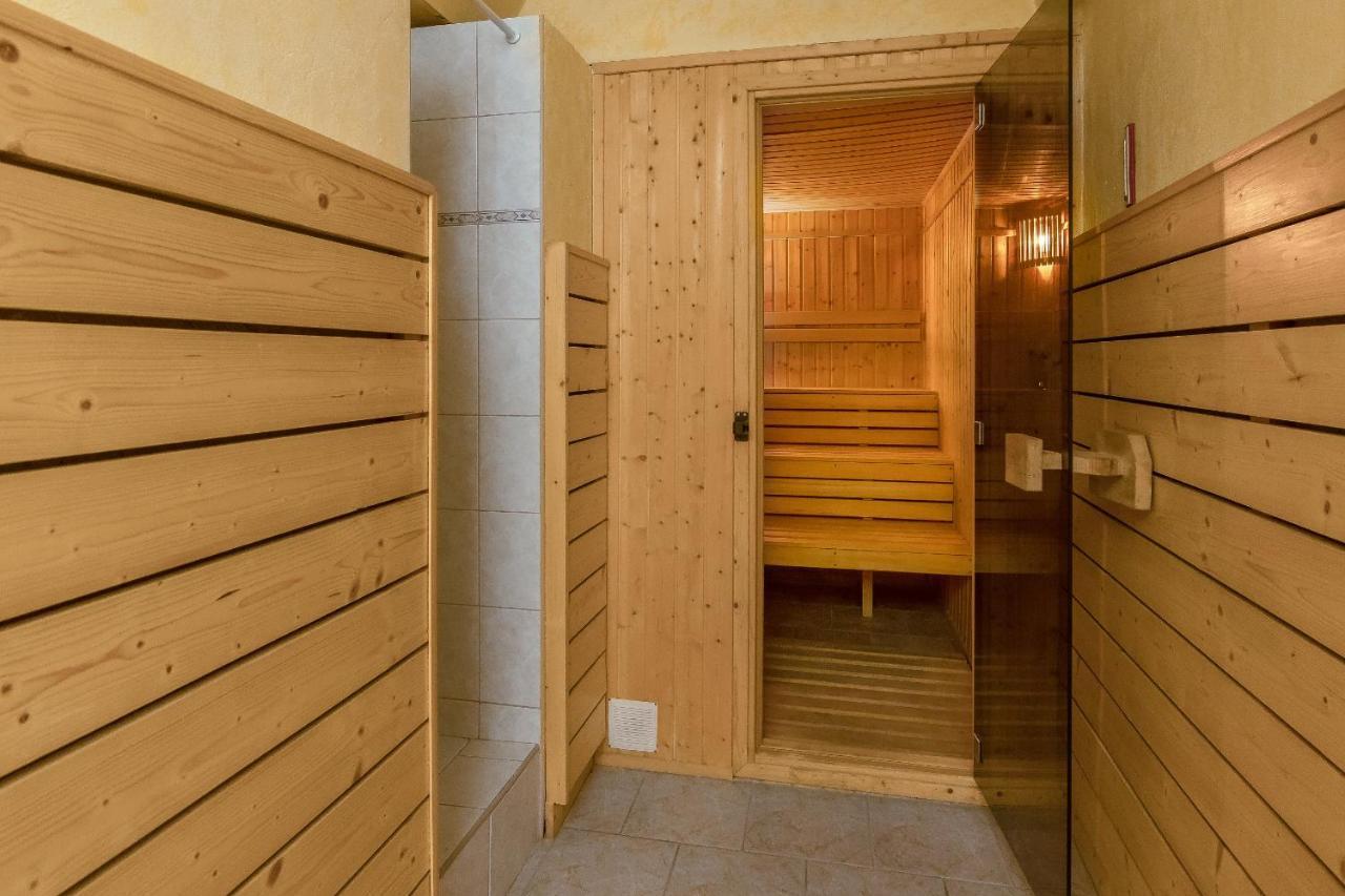 U Leva Hotel 3*