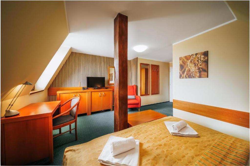 U Leva Hotel