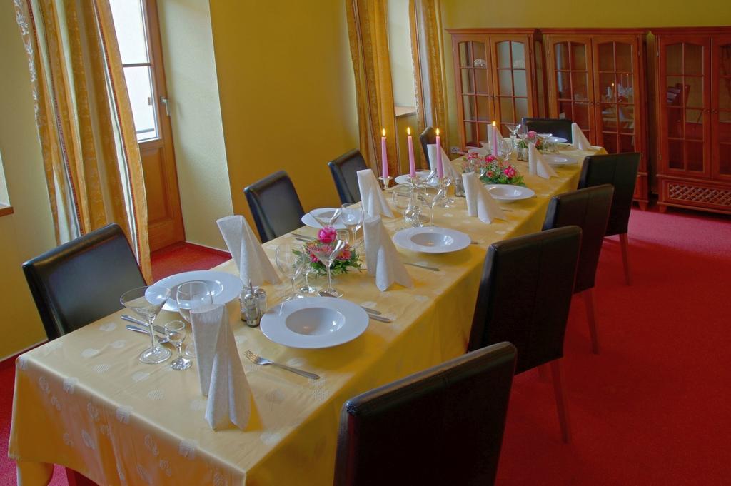 Hotel U Leva 3*