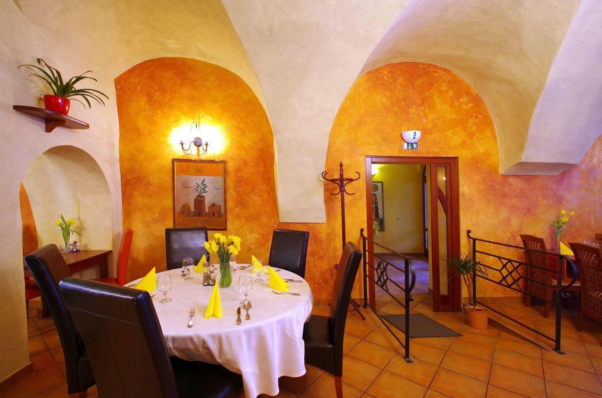 Hotel U Leva